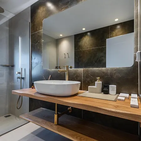 Pnoe Luxe & Spa, Naxos Town Apartamento *