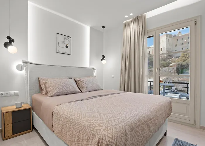 公寓 Pnoe Luxe & Spa, Naxos Town *