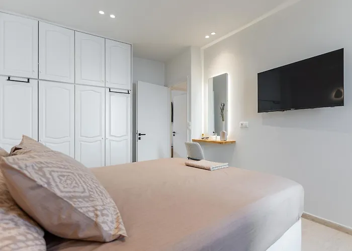 公寓 Pnoe Luxe & Spa, Naxos Town *