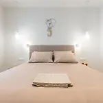 דירה Pnoe Luxe & Spa, Naxos Town *