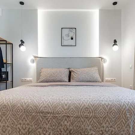 Lägenhet Pnoe Luxe & Spa, Naxos Town *