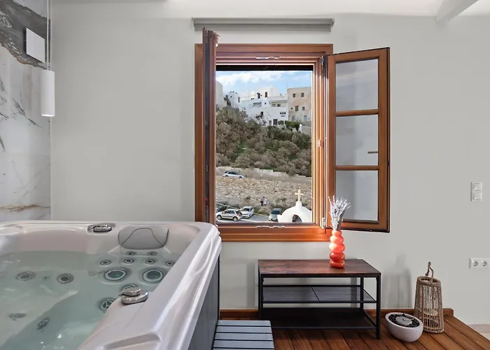 Pnoe Luxe & Spa, Naxos Town *