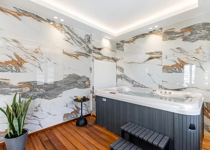 Апартаменты Pnoe Luxe & Spa, Naxos Town Naxos City