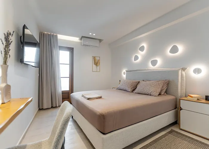 Pnoe Luxe & Spa, Naxos Town Апартаменты *