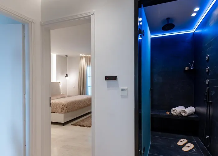 Апартаменты Pnoe Luxe & Spa, Naxos Town Naxos City