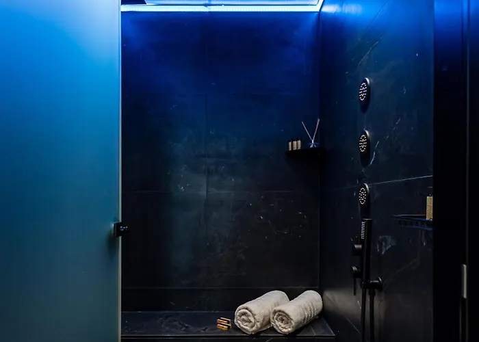 Апартаменты Pnoe Luxe & Spa, Naxos Town